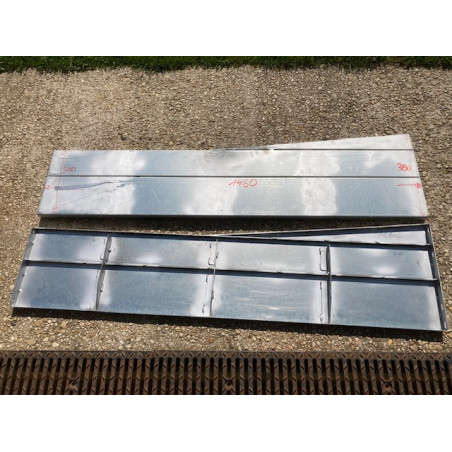 Marchepied coté droit pour chassis long en voie large