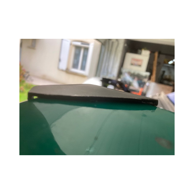 Coin capot C4 / C6 (4 pièces)